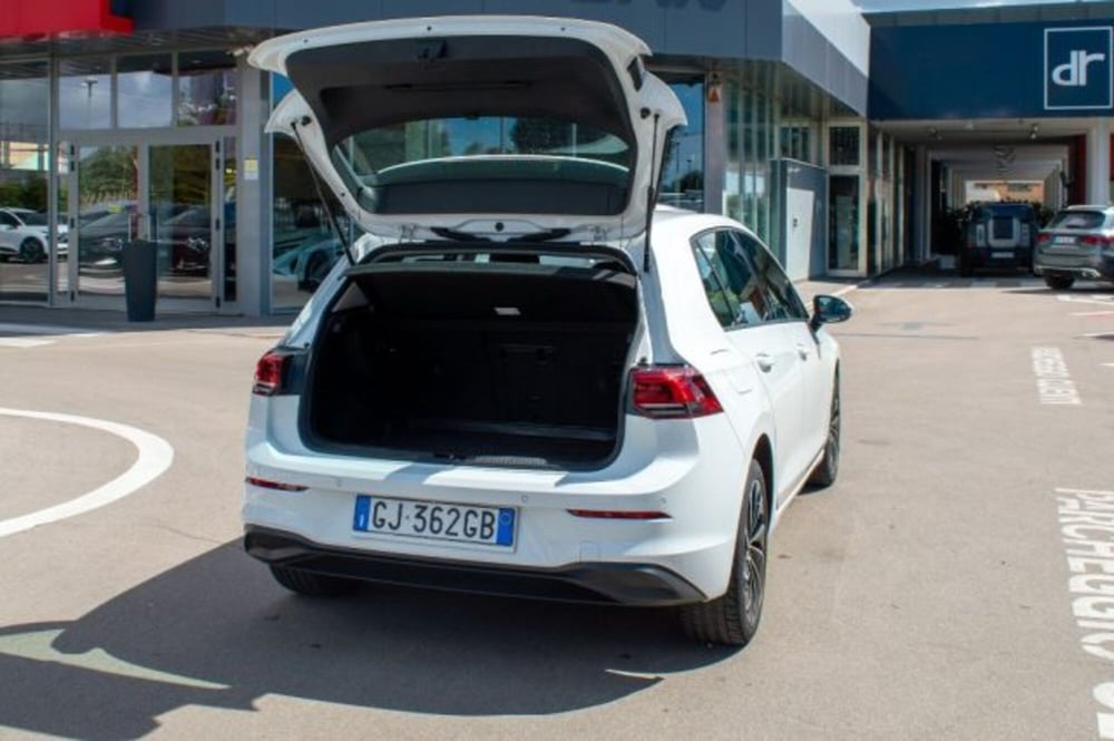Volkswagen Golf Variant usata a Latina (7)