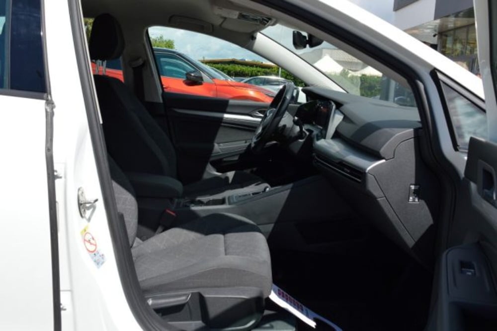 Volkswagen Golf Variant usata a Latina (8)