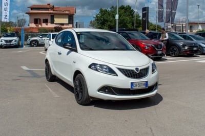 Lancia Ypsilon 1.0 FireFly 5 porte S&amp;S Hybrid Ecochic UnYca del 2022 usata a Fondi