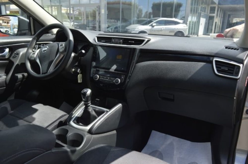 Nissan Qashqai usata a Latina (9)