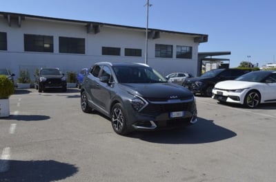 Kia Sportage 1.6 TGDi HEV AT Style del 2022 usata a Fondi