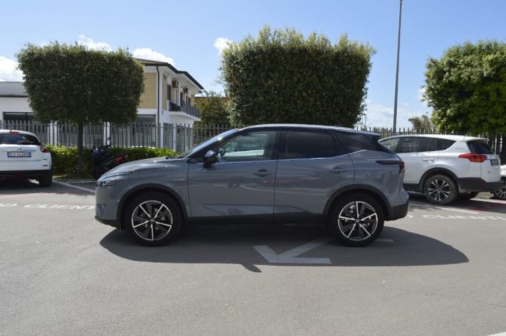 Nissan Qashqai usata a Latina (4)