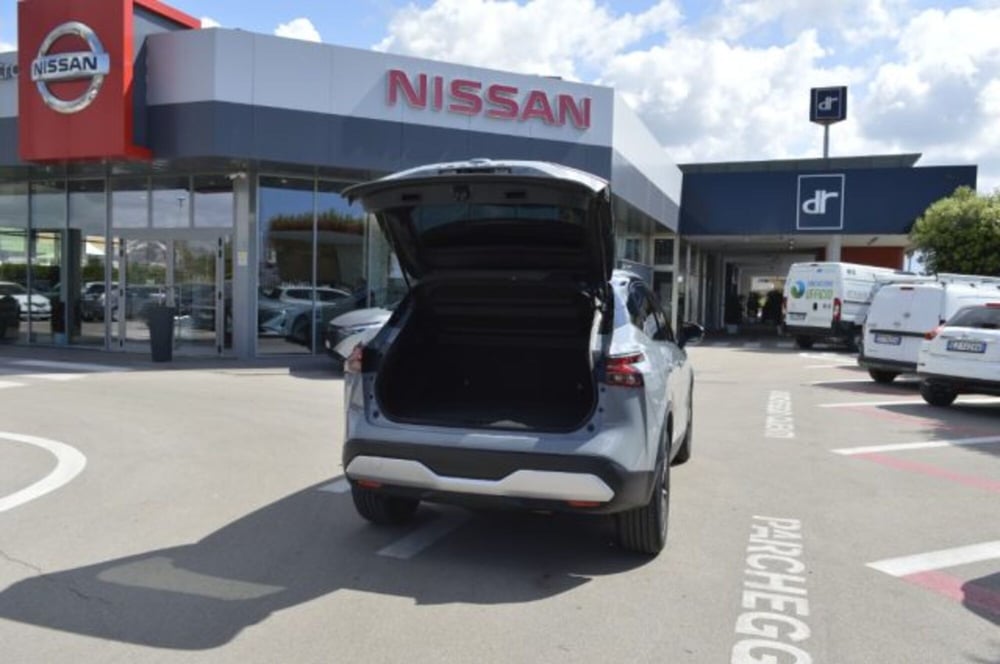 Nissan Qashqai usata a Latina (7)