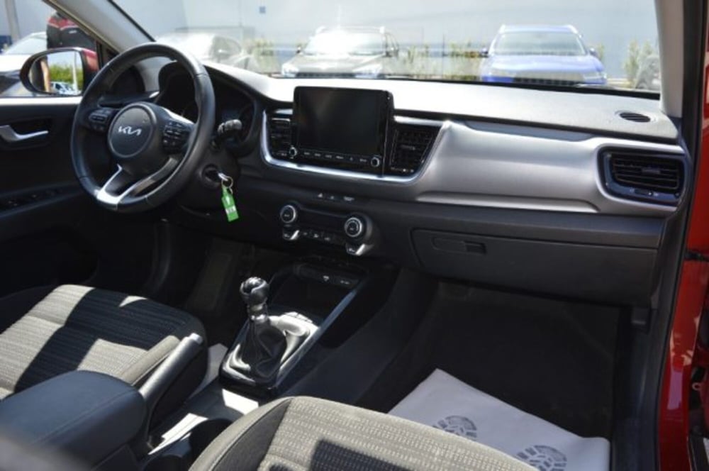 Kia Stonic usata a Latina (9)