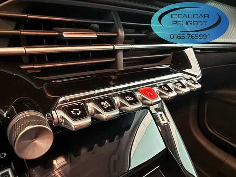 Peugeot 208 usata a Aosta (17)