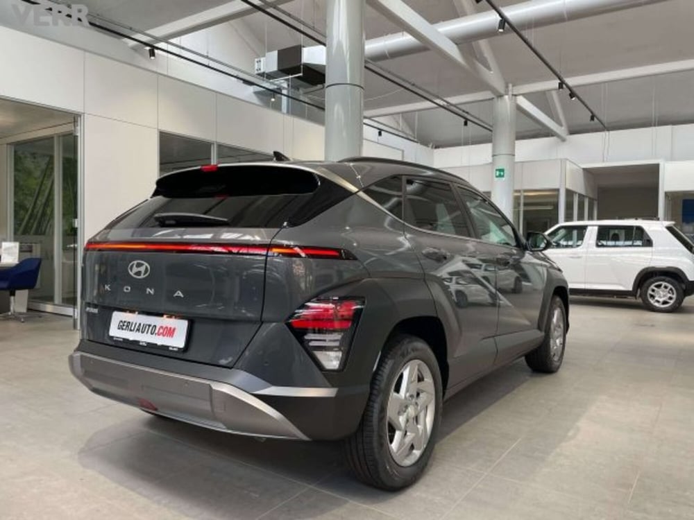 Hyundai Kona nuova a Milano (5)