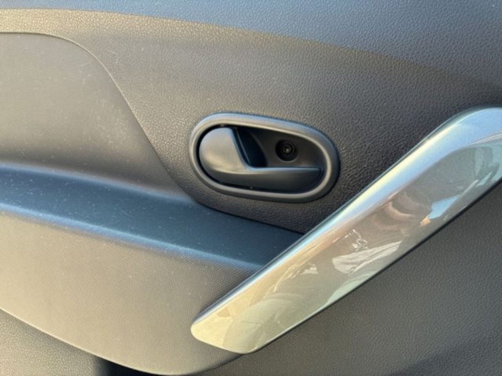 Dacia Sandero usata a Ancona (13)