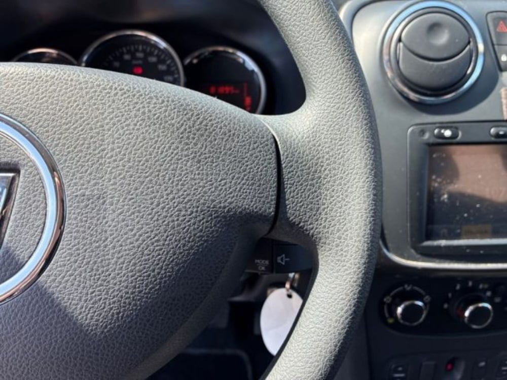 Dacia Sandero usata a Ancona (20)