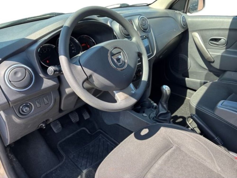Dacia Sandero usata a Ancona (9)