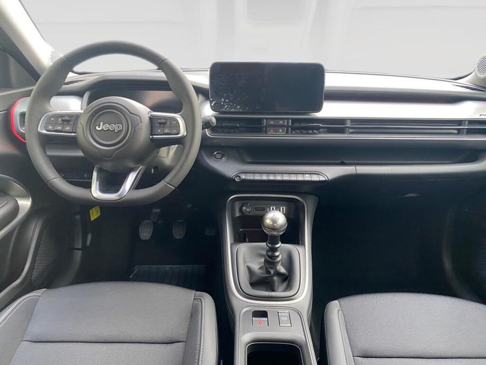 Jeep Avenger nuova a Torino (6)