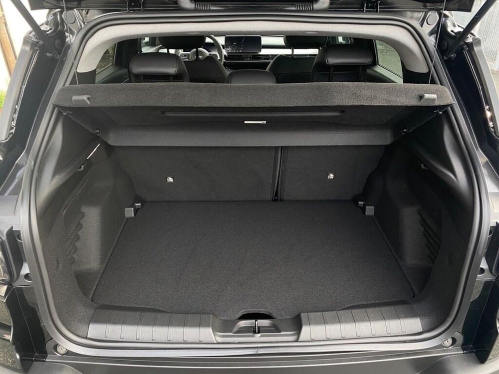 Jeep Avenger nuova a Torino (9)