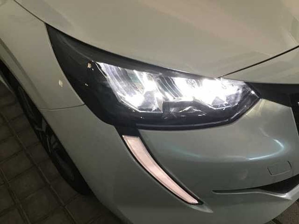Peugeot 208 usata a Varese (16)