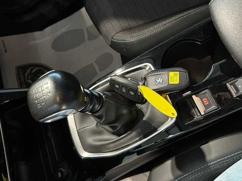 Peugeot 208 usata a Venezia (19)