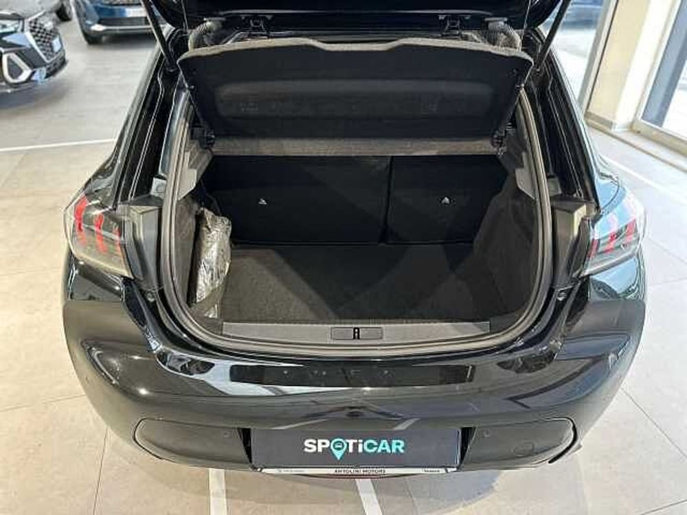 Peugeot 208 usata a Venezia (5)