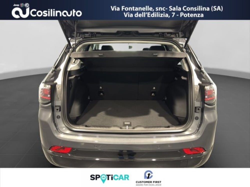Jeep Compass nuova a Salerno (17)