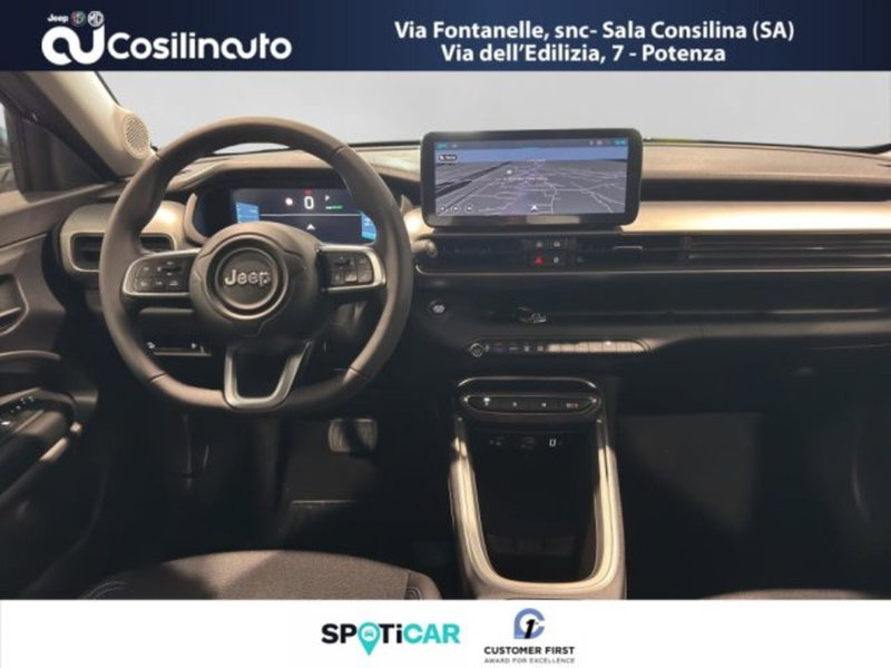 Jeep Avenger nuova a Salerno (11)