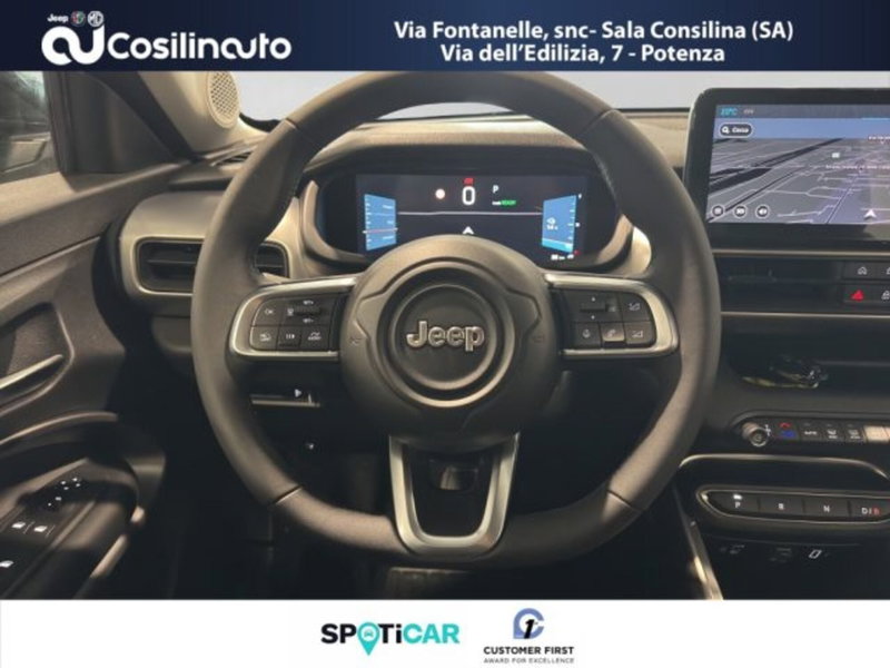 Jeep Avenger nuova a Salerno (12)