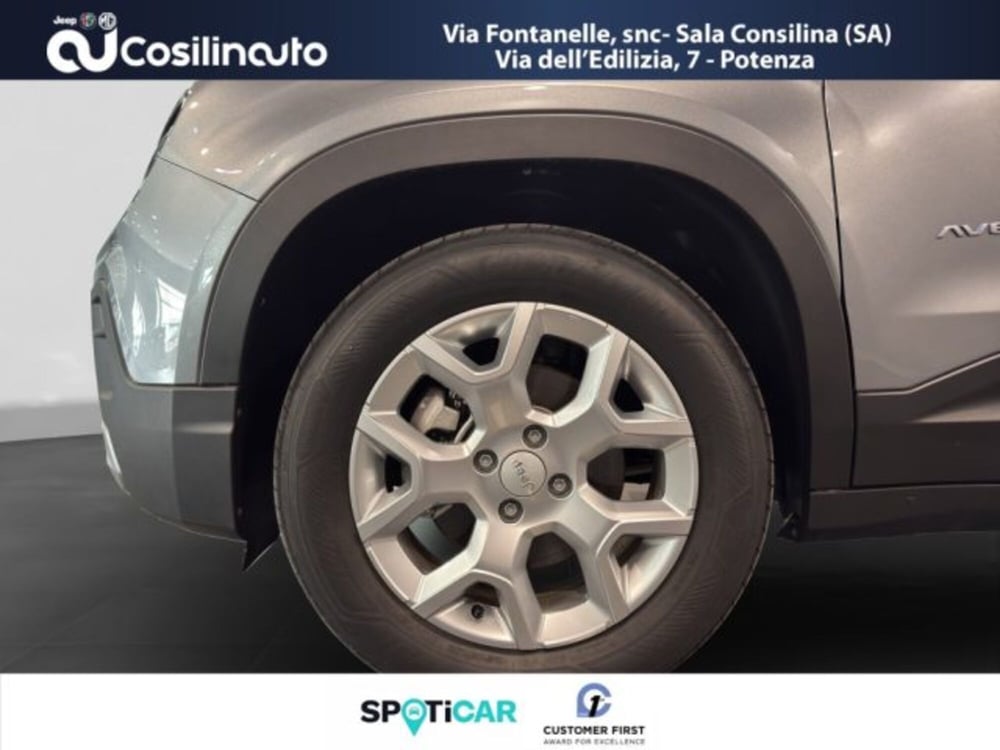 Jeep Avenger nuova a Salerno (18)
