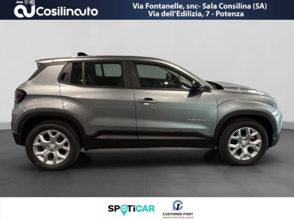 Jeep Avenger nuova a Salerno (6)