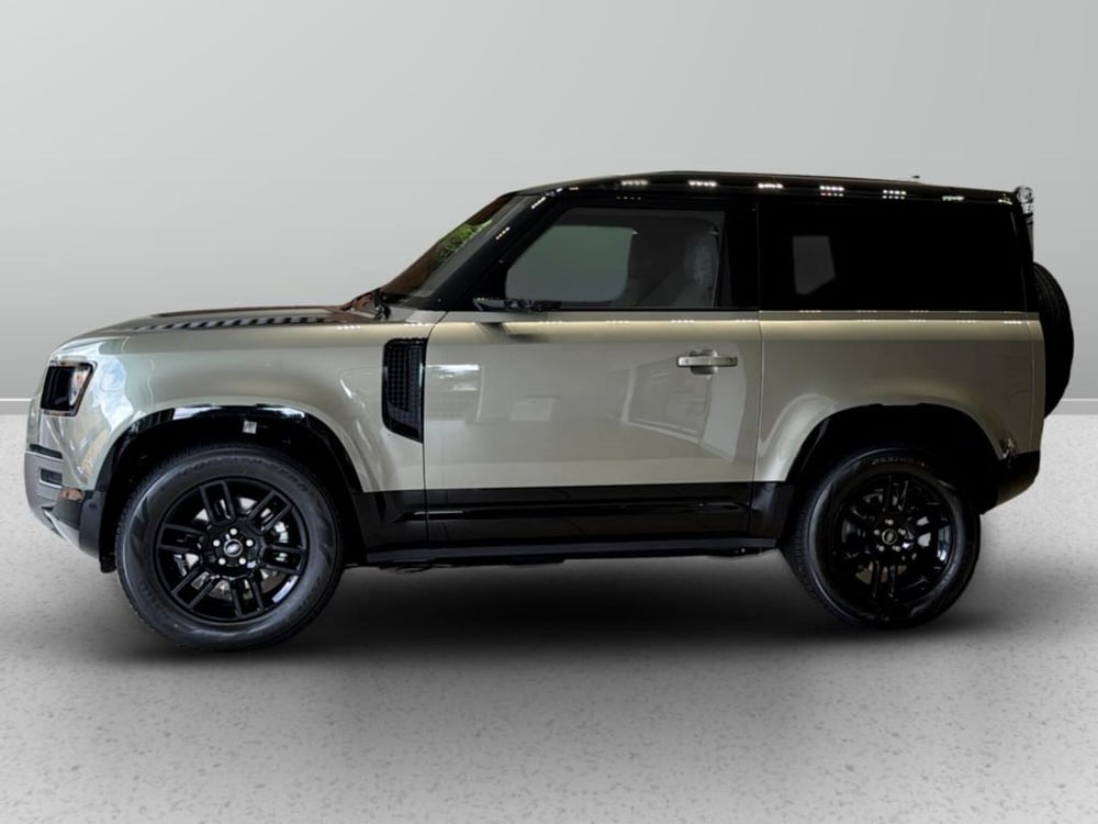 Land Rover Defender nuova a Varese (6)
