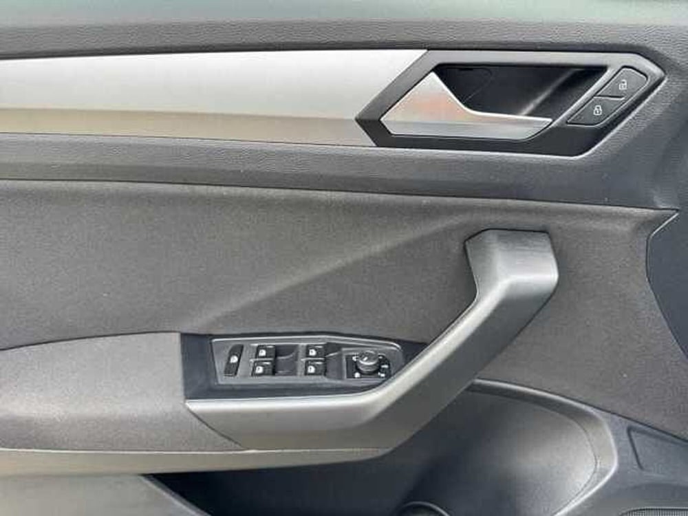 Volkswagen T-Roc usata a Ravenna (18)