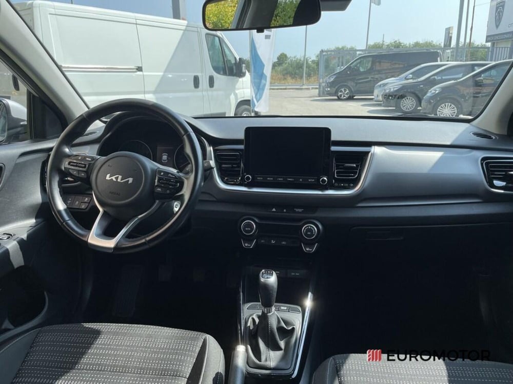 Kia Stonic usata a Bari (13)