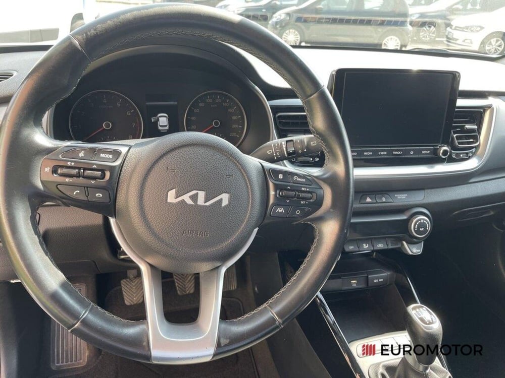 Kia Stonic usata a Bari (15)