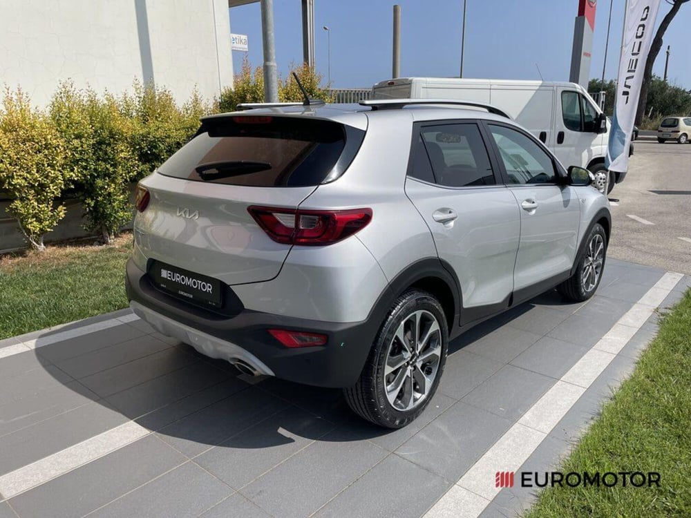 Kia Stonic usata a Bari (5)