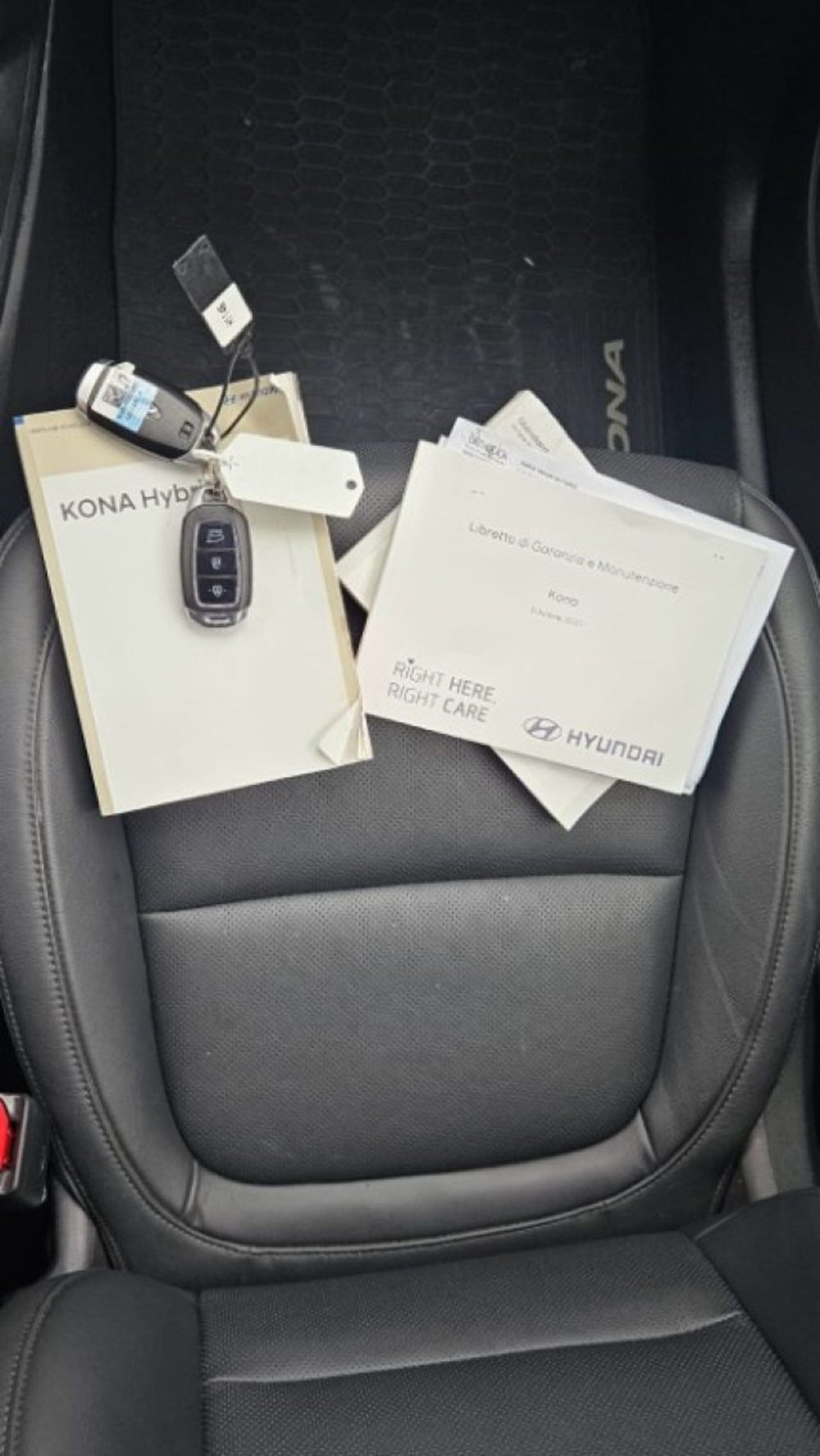 Hyundai Kona usata a Lucca (8)