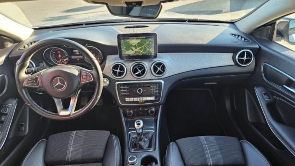 Mercedes-Benz CLA usata a Lucca (17)