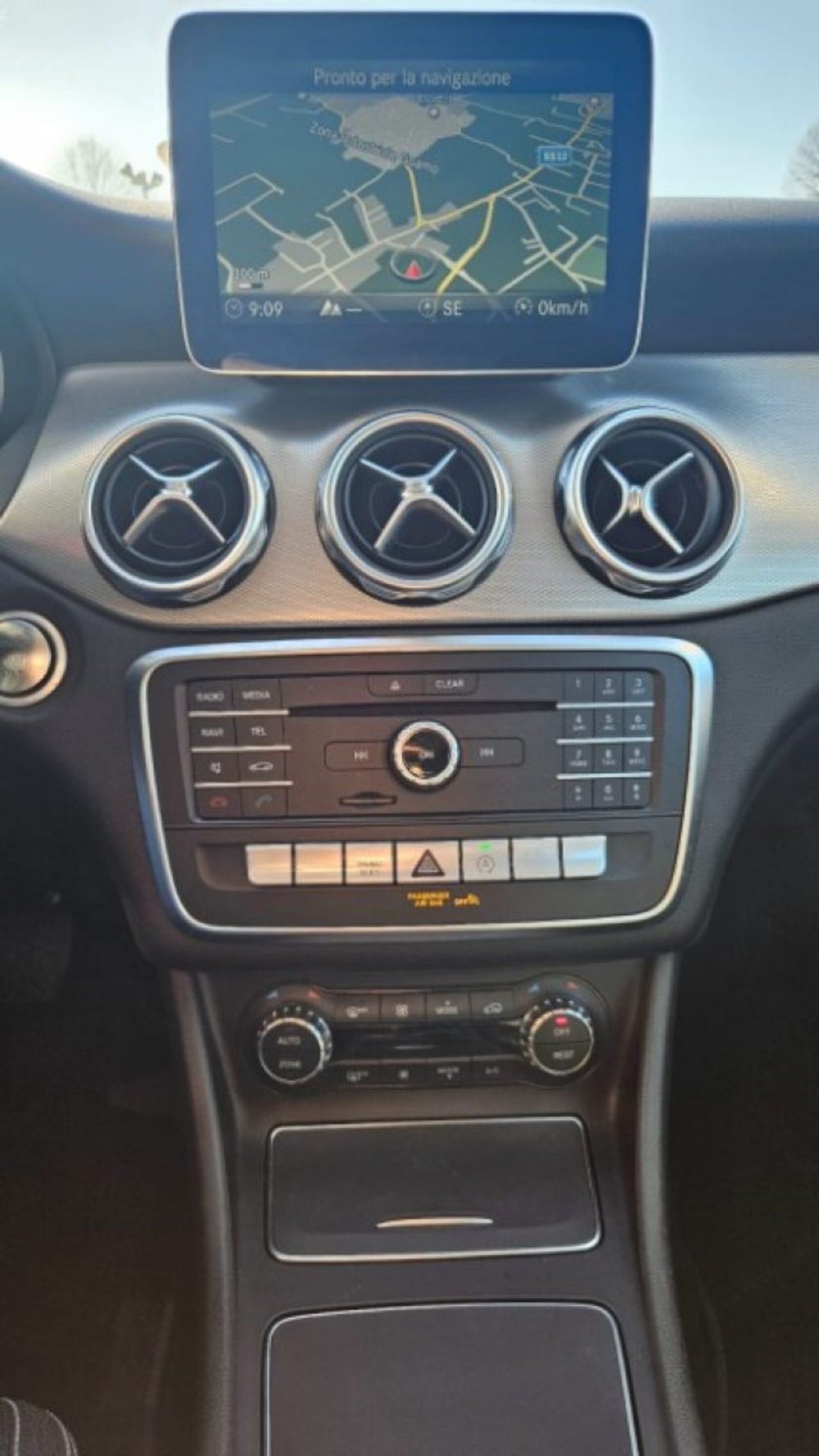Mercedes-Benz GLA SUV usata a Lucca (12)