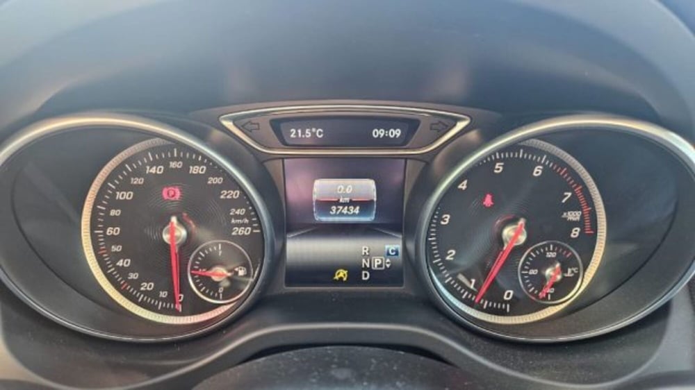 Mercedes-Benz GLA SUV usata a Lucca (13)