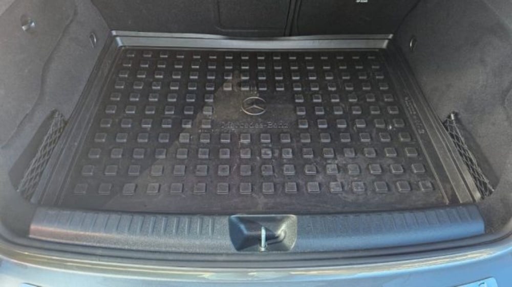 Mercedes-Benz GLA SUV usata a Lucca (18)