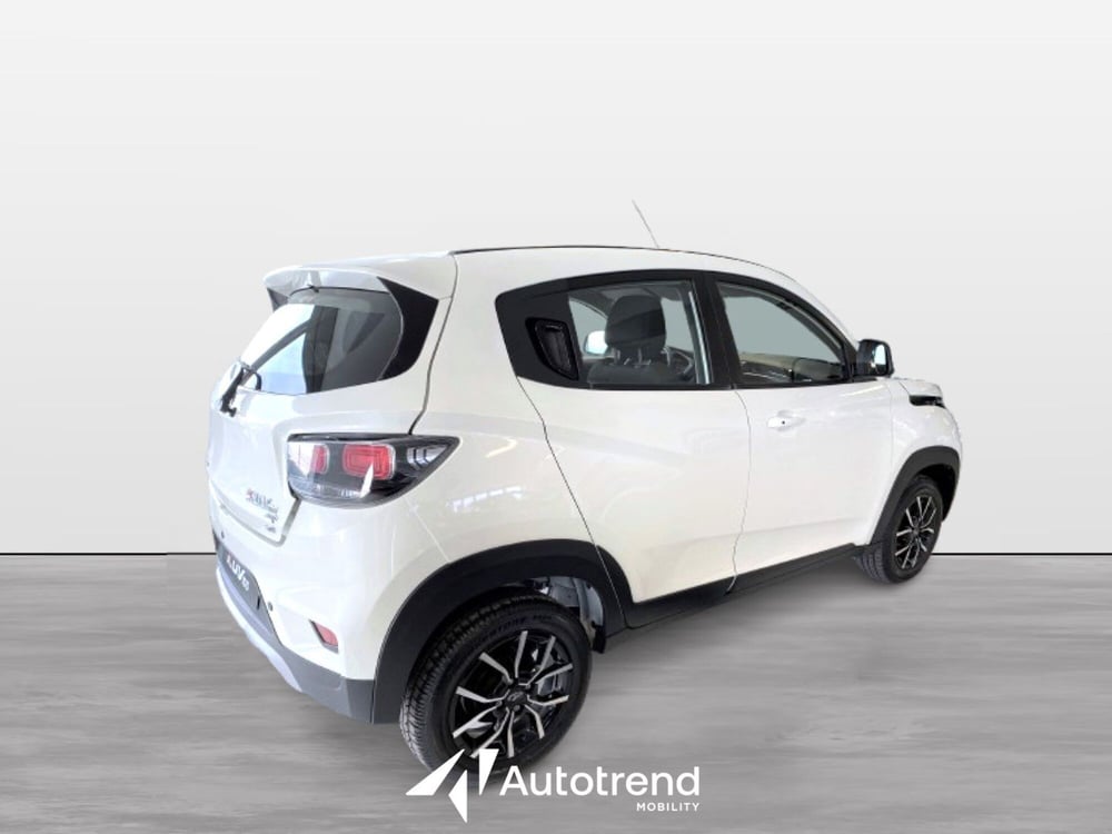 Mahindra KUV100 nuova a Bari (2)