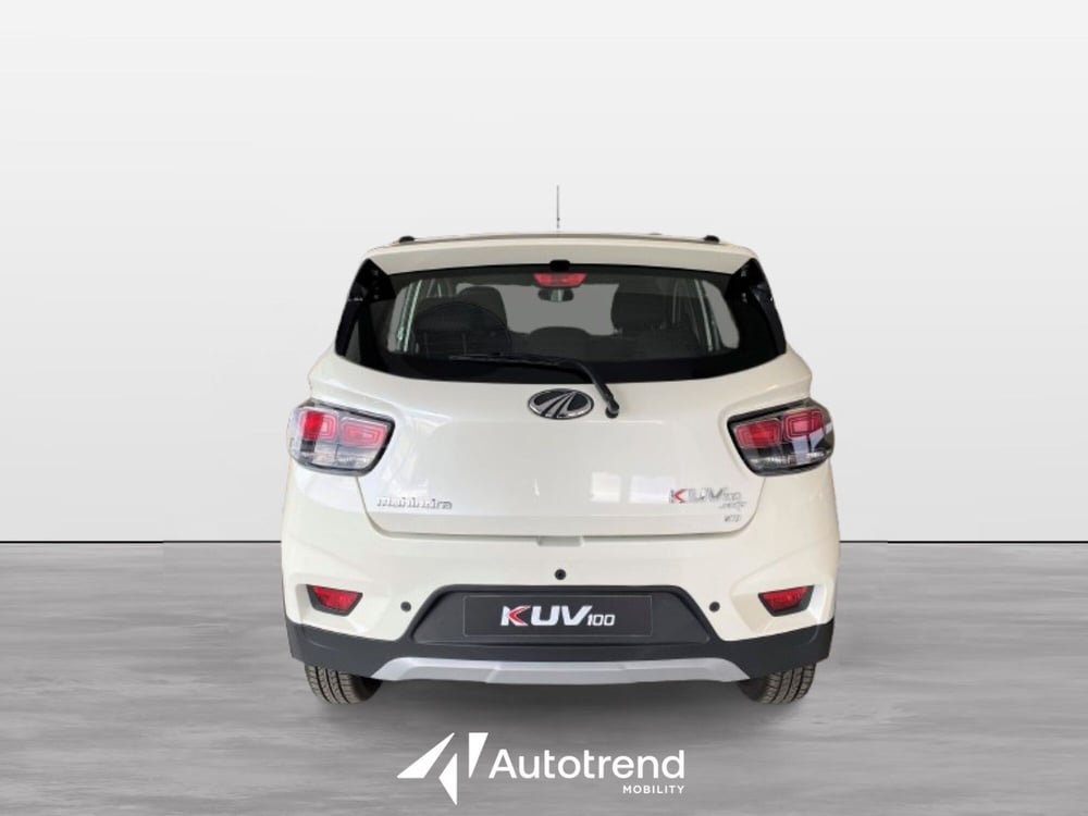 Mahindra KUV100 nuova a Bari (3)