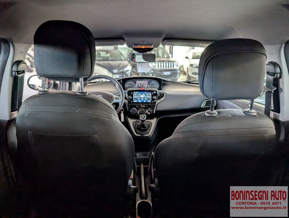 Lancia Ypsilon usata a Arezzo (9)