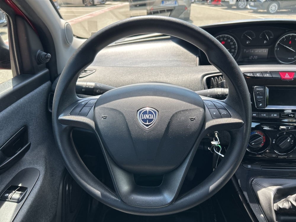 Lancia Ypsilon usata a Piacenza (13)