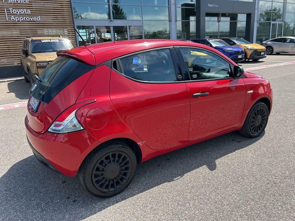 Lancia Ypsilon usata a Piacenza (6)