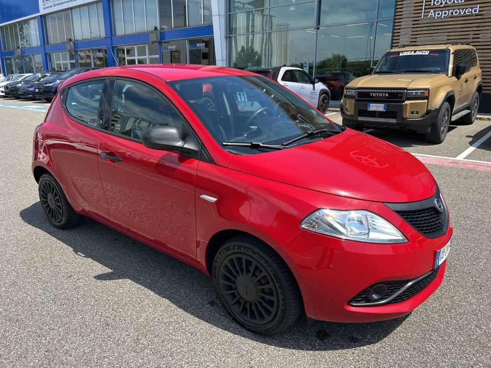 Lancia Ypsilon usata a Piacenza (8)