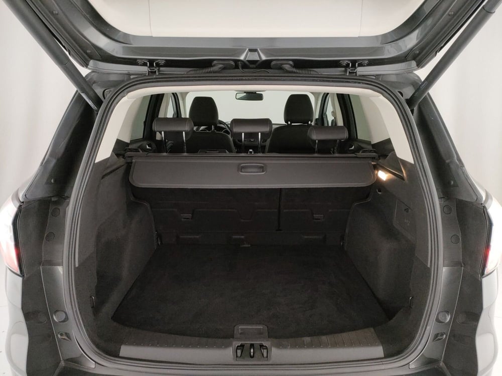Ford Kuga usata a Roma (10)