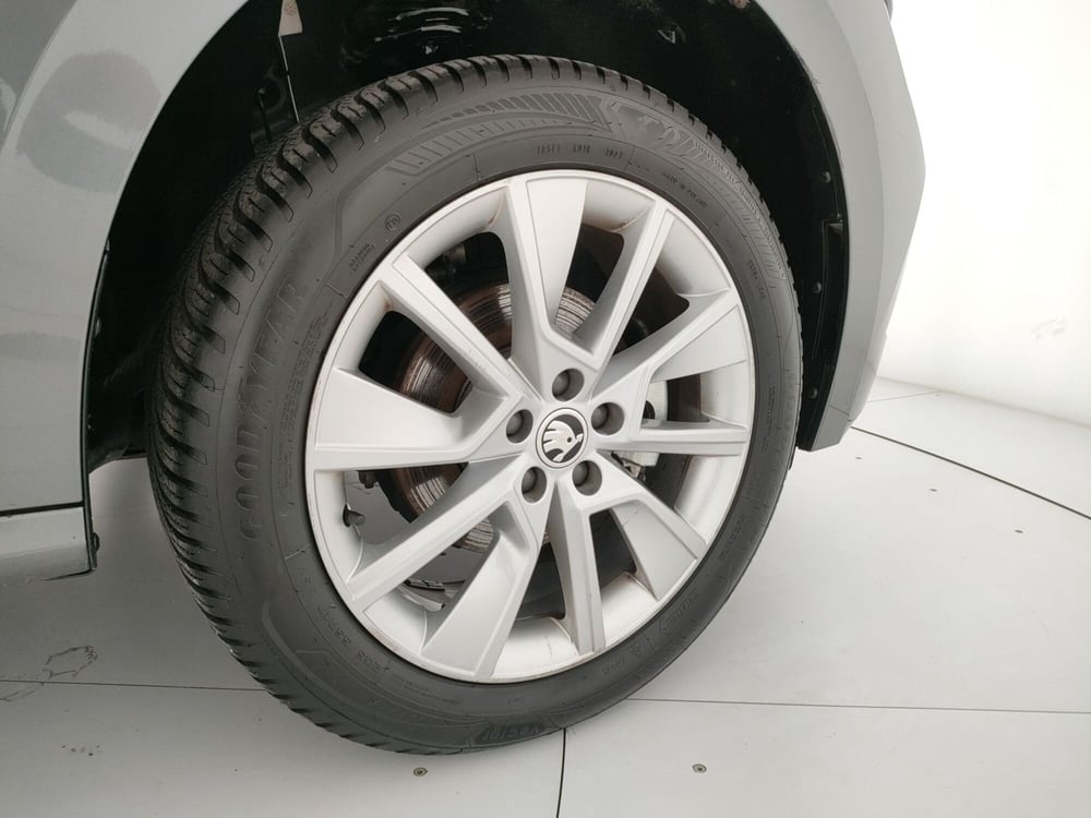 Skoda Kamiq usata a Caserta (15)