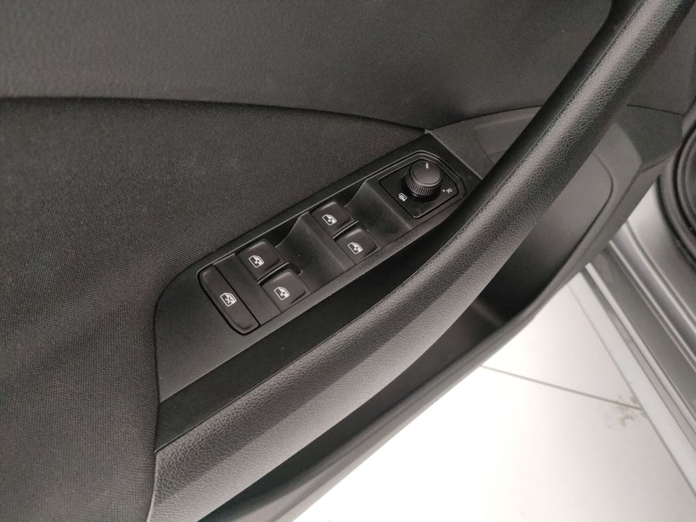 Skoda Kamiq usata a Caserta (18)
