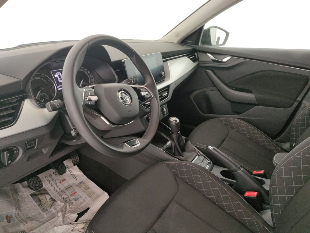 Skoda Kamiq usata a Caserta (19)