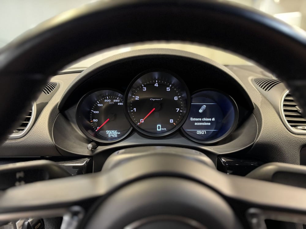 Porsche 718 Cayman  usata a Brescia (16)