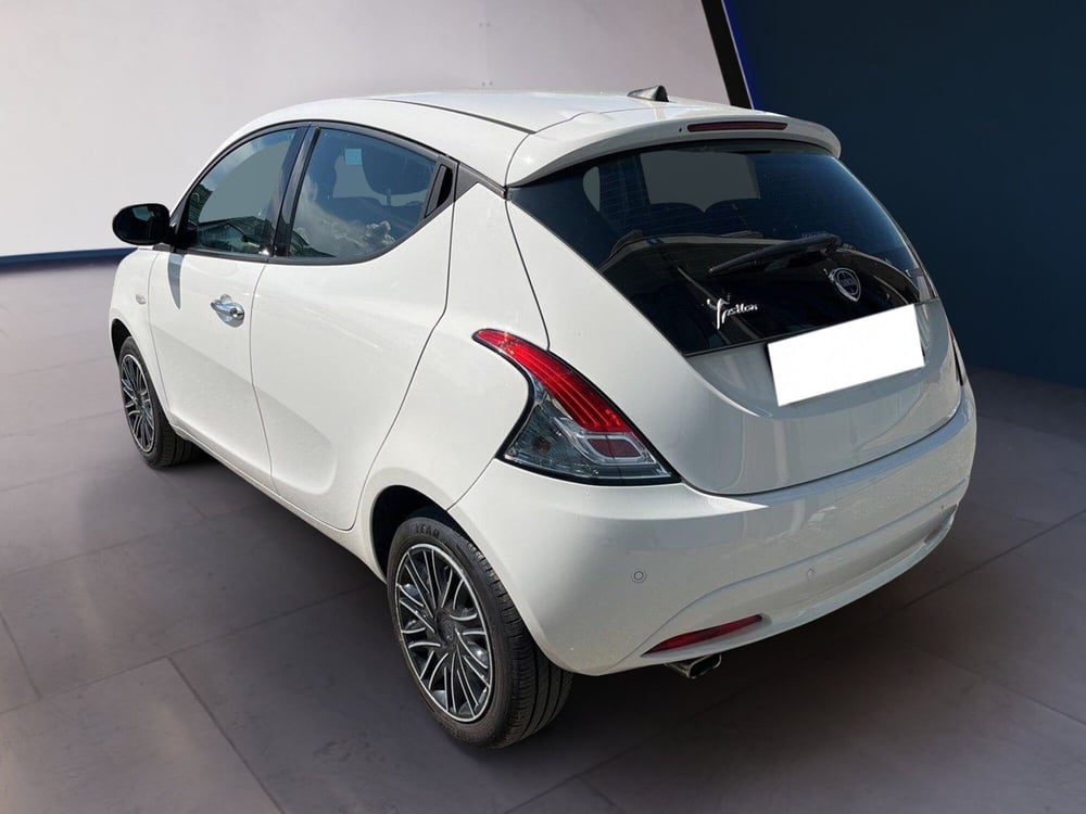 Lancia Ypsilon usata a Torino (5)