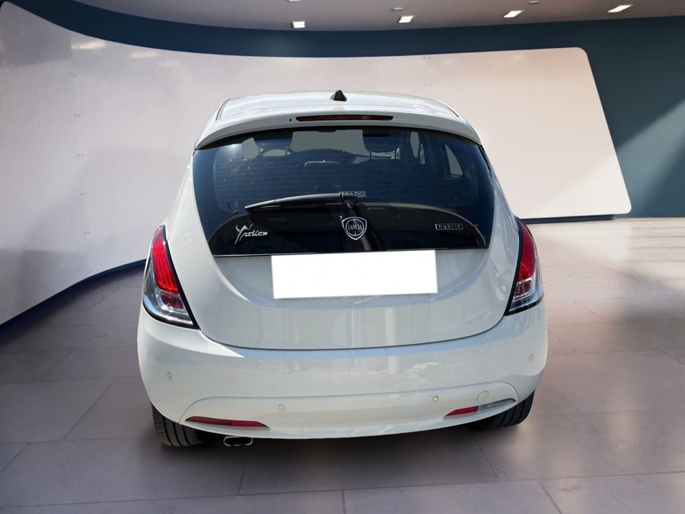 Lancia Ypsilon usata a Torino (6)