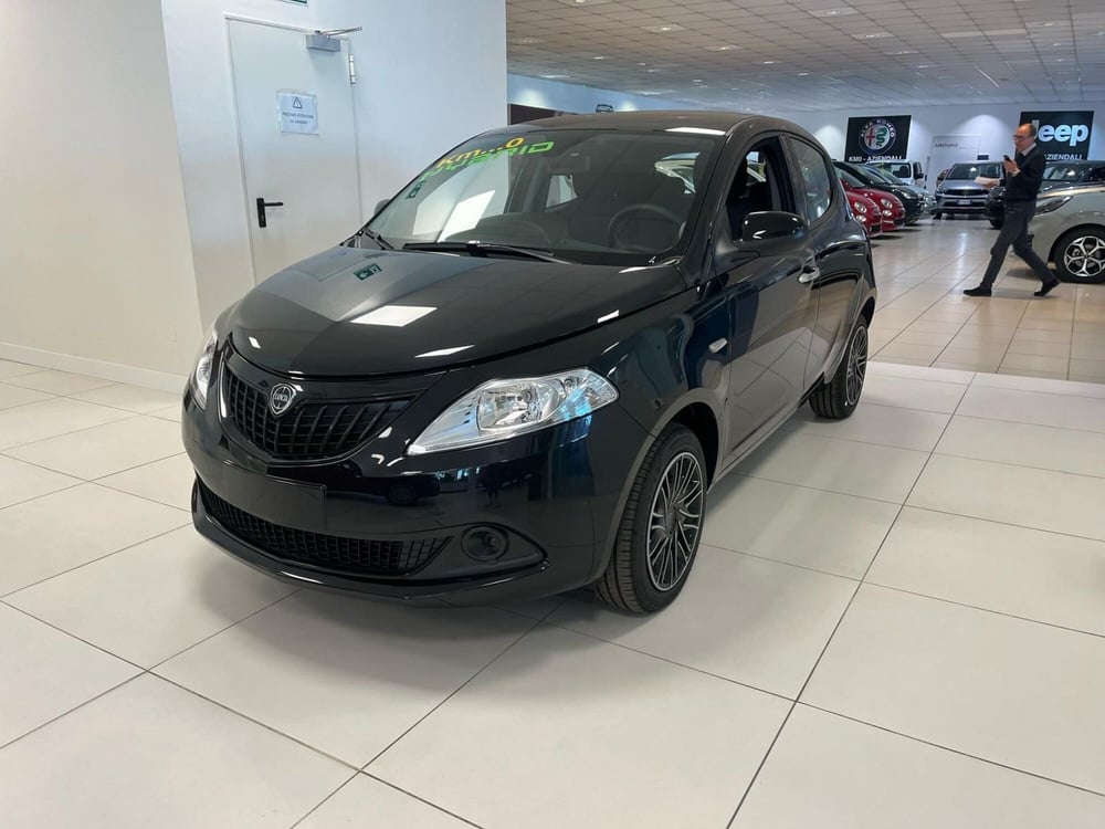 Lancia Ypsilon nuova a Milano
