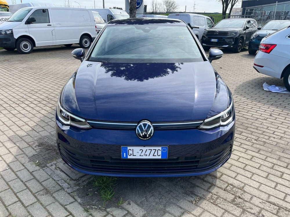 Volkswagen Golf nuova a Milano (2)