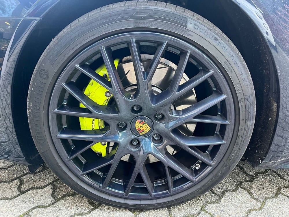 Porsche Panamera usata a Milano (12)