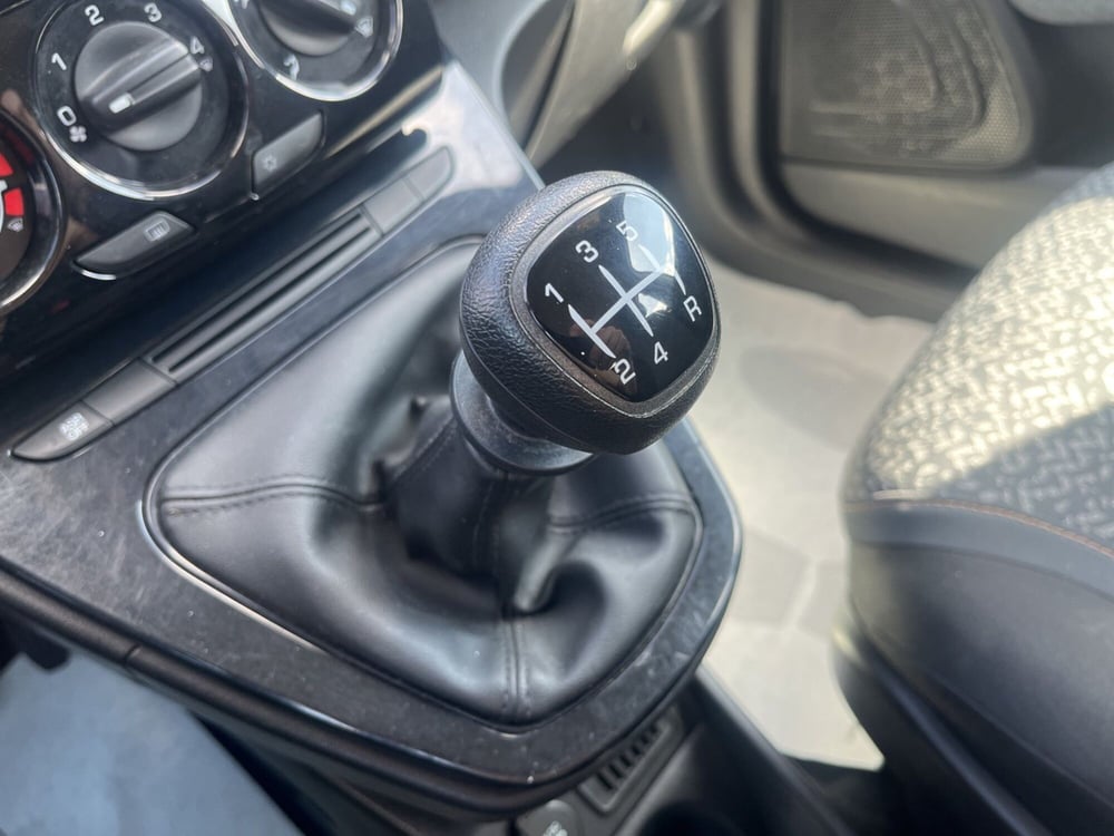 Lancia Ypsilon usata a Ragusa (14)
